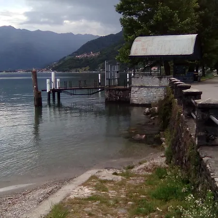 Sul Lago Di Como *