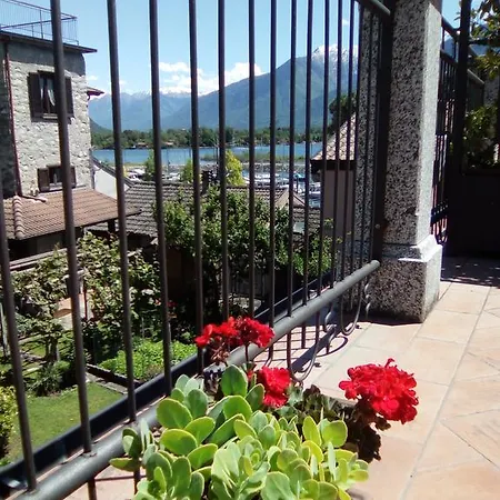 Sul Lago Di Como Apartment